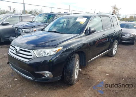 2013 Toyota Highlander Se V6 z USA, uszkodzony, nr VIN 5TDBK3EH9DS189964